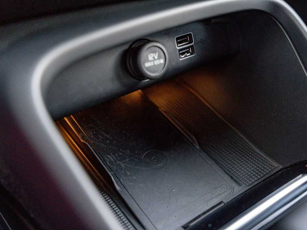 Volvo  T5 Plus Dark Recharge Plug-In Hybrid