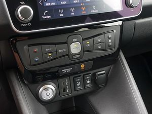 Nissan  e+ N-Connecta PDC SHZ KAMERA NAVI ACC LED